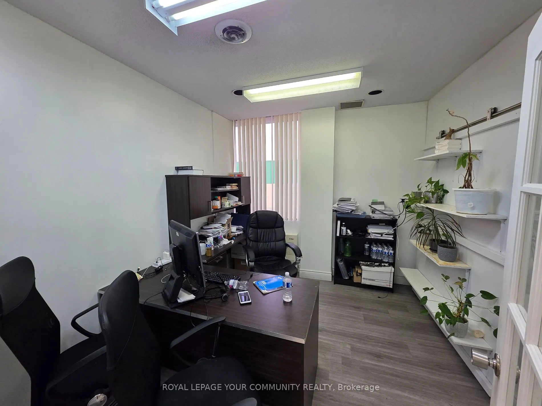 4218 Lawrence Avenue, #213
