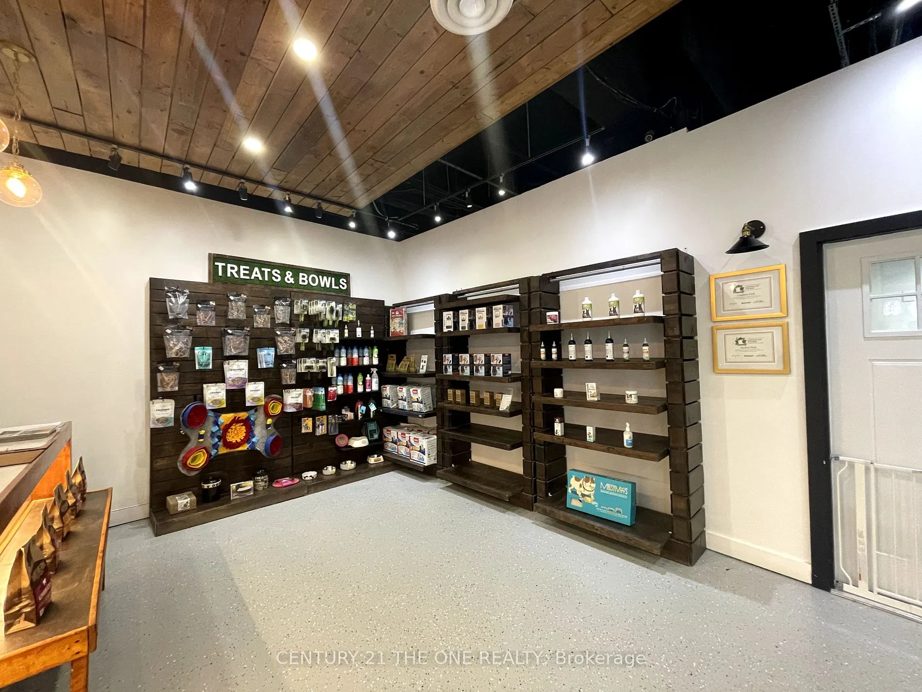1089 Kingston Road, #8