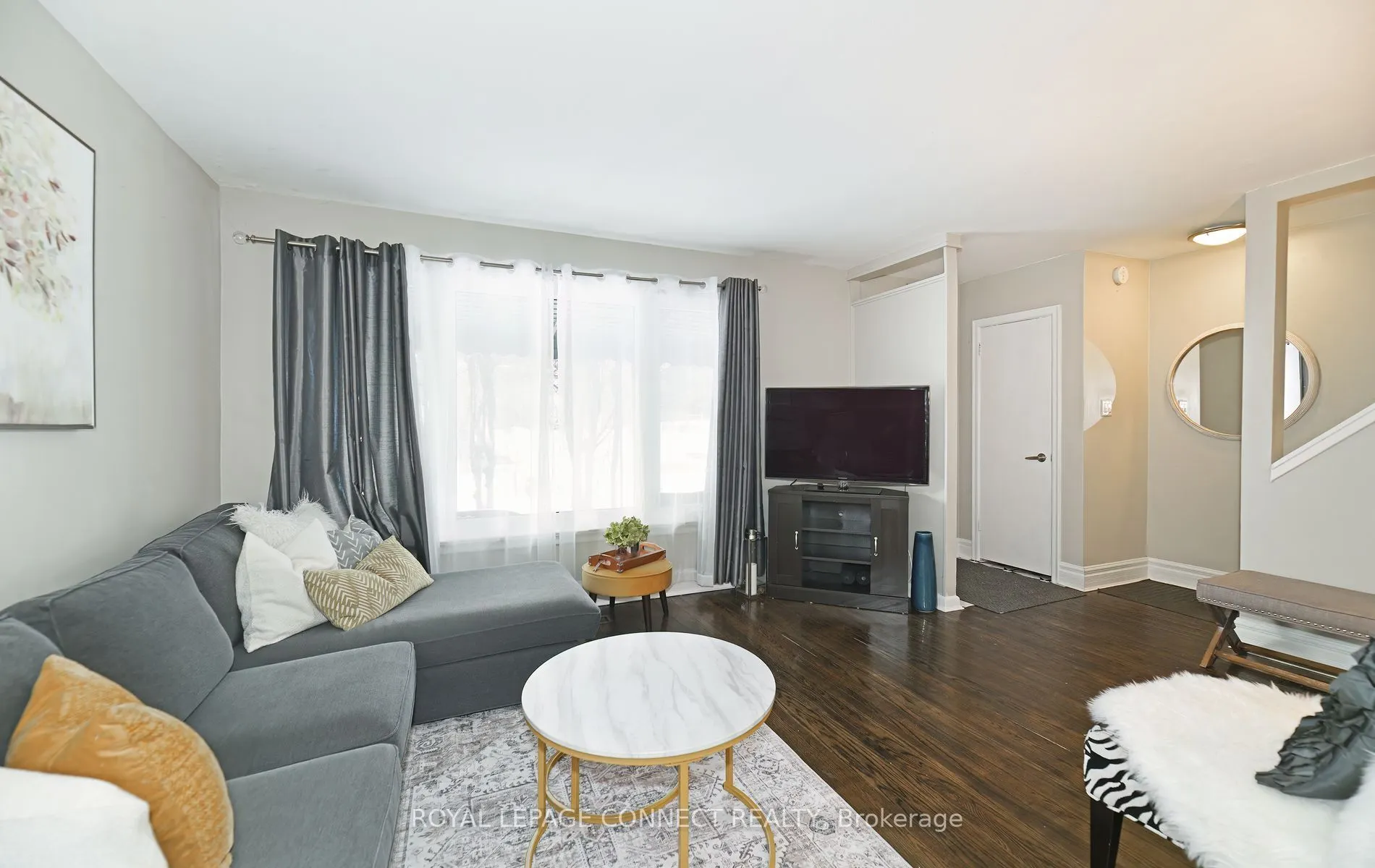 111 Chestnut Cres