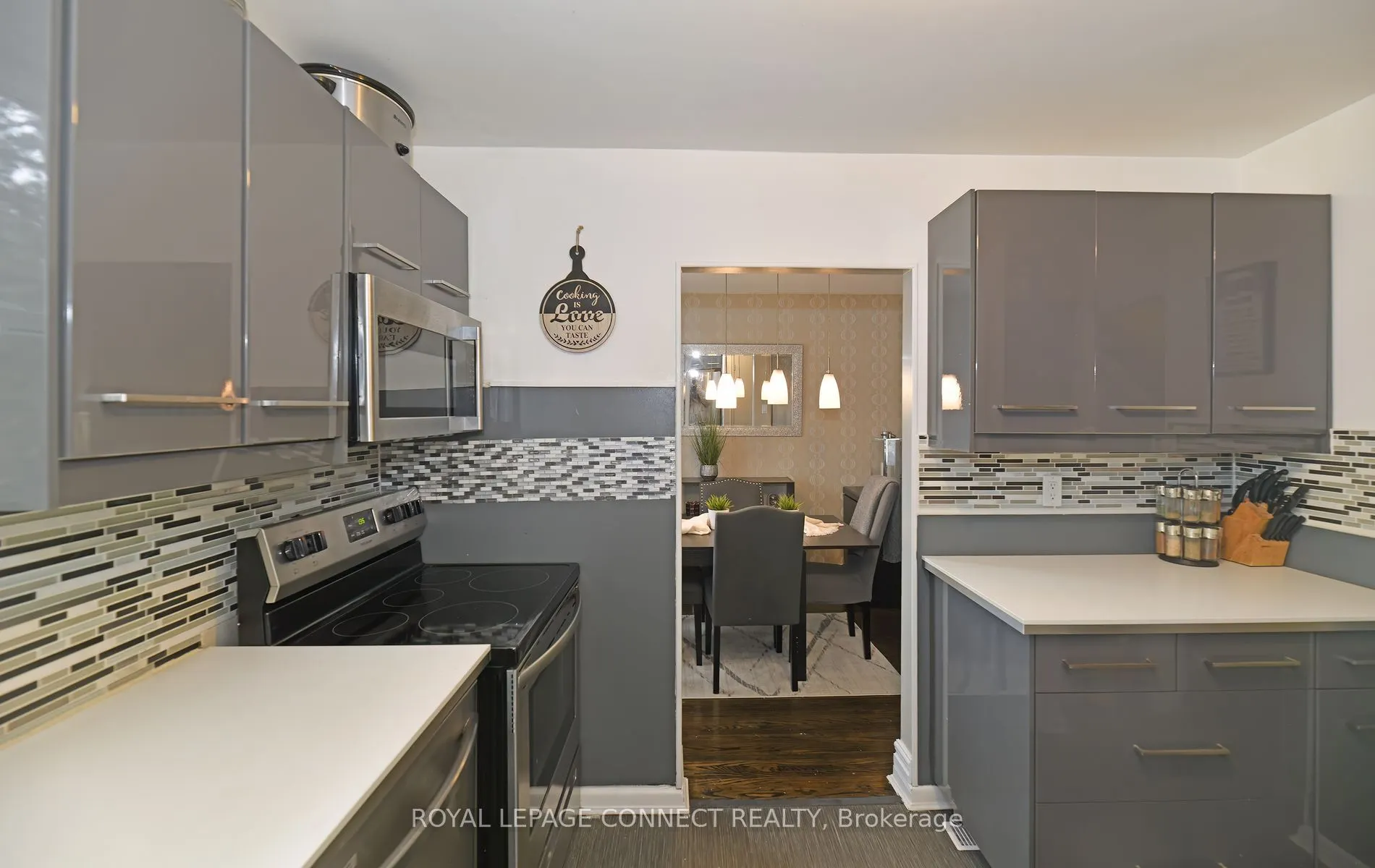 111 Chestnut Cres