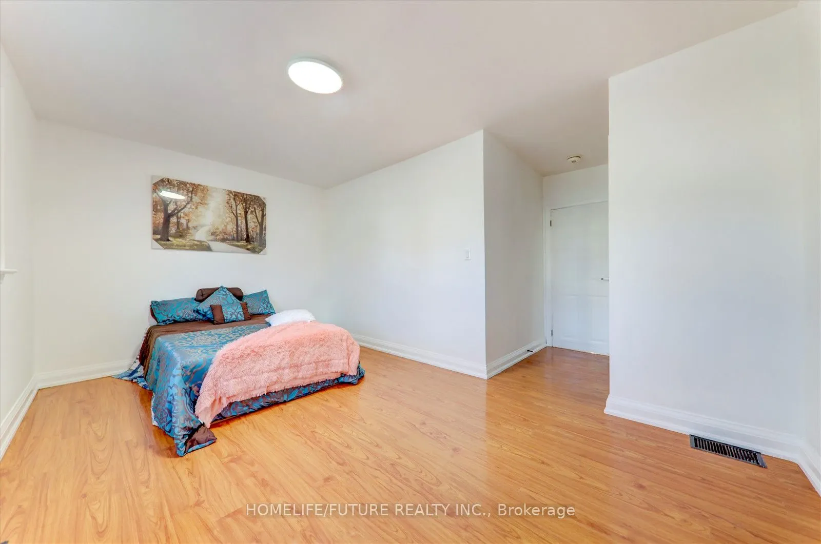 437 Fairleigh Ave