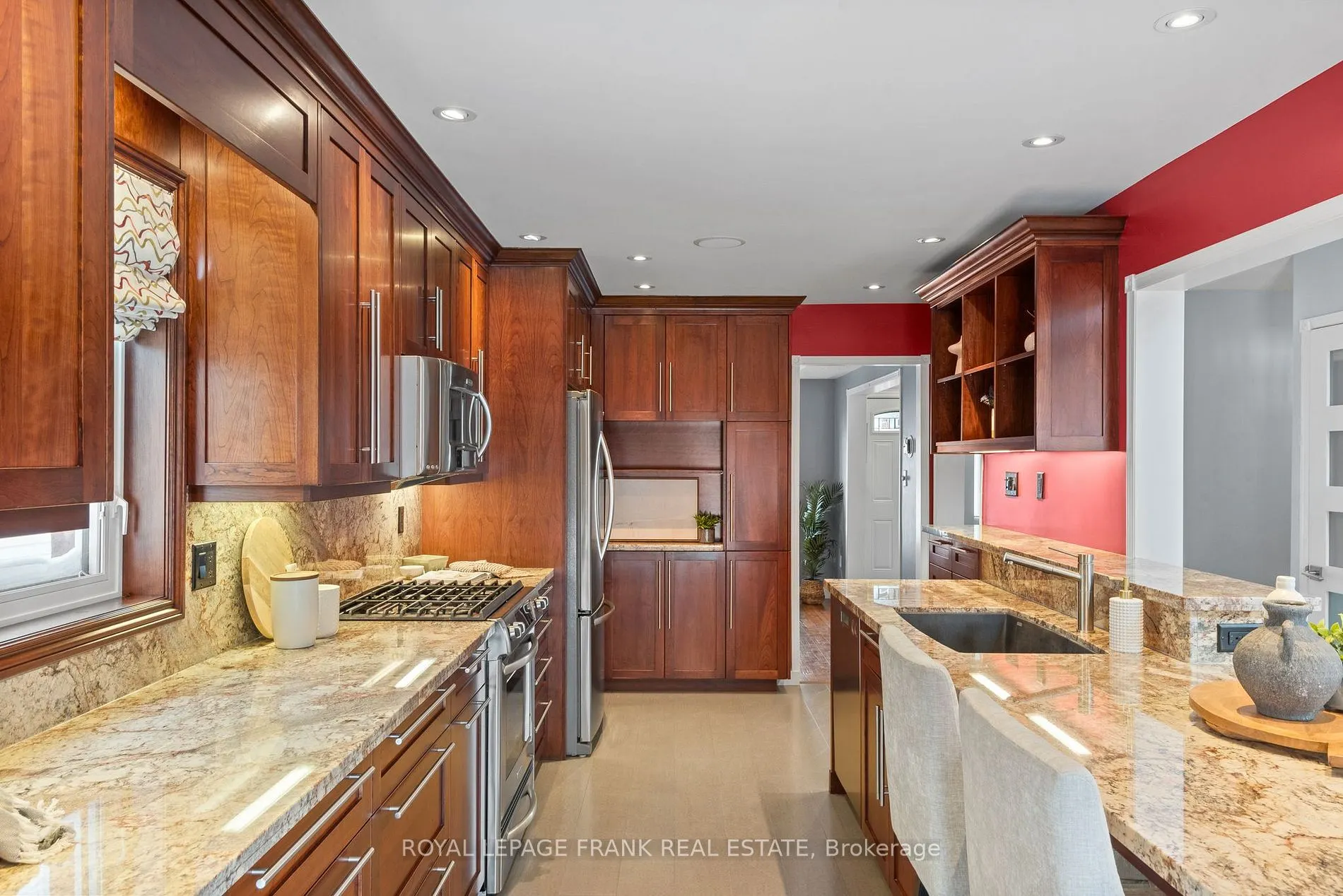 32 Blackfriar Ave