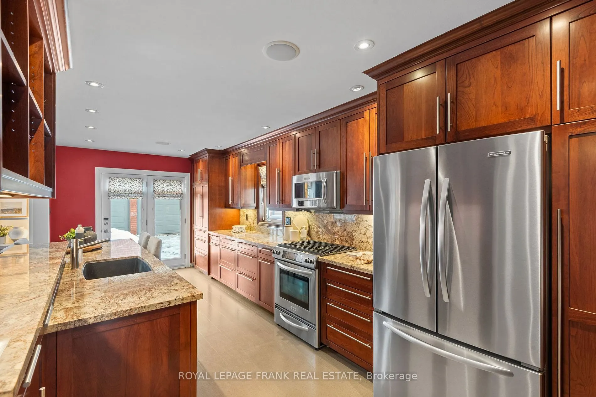32 Blackfriar Ave