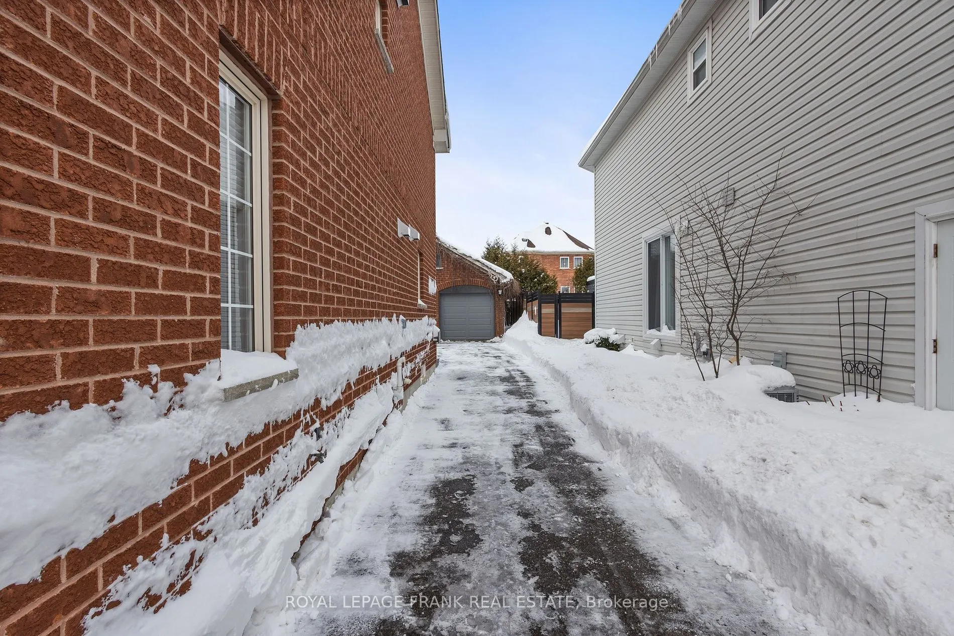32 Blackfriar Ave