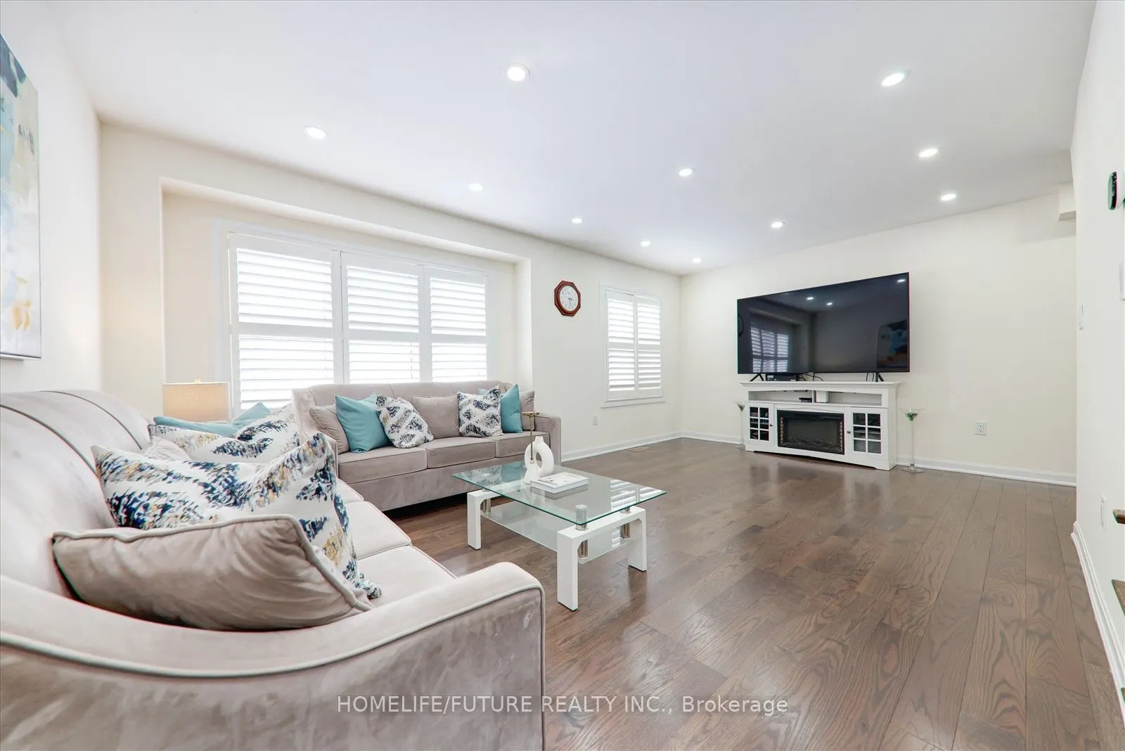 2412 Fall Harvest Cres