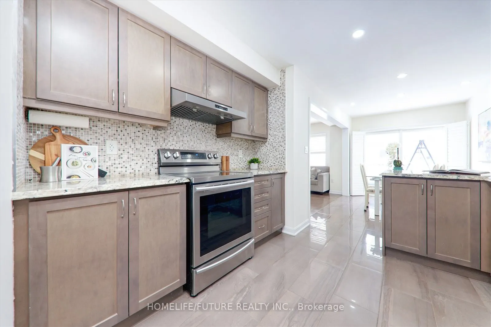 2412 Fall Harvest Cres