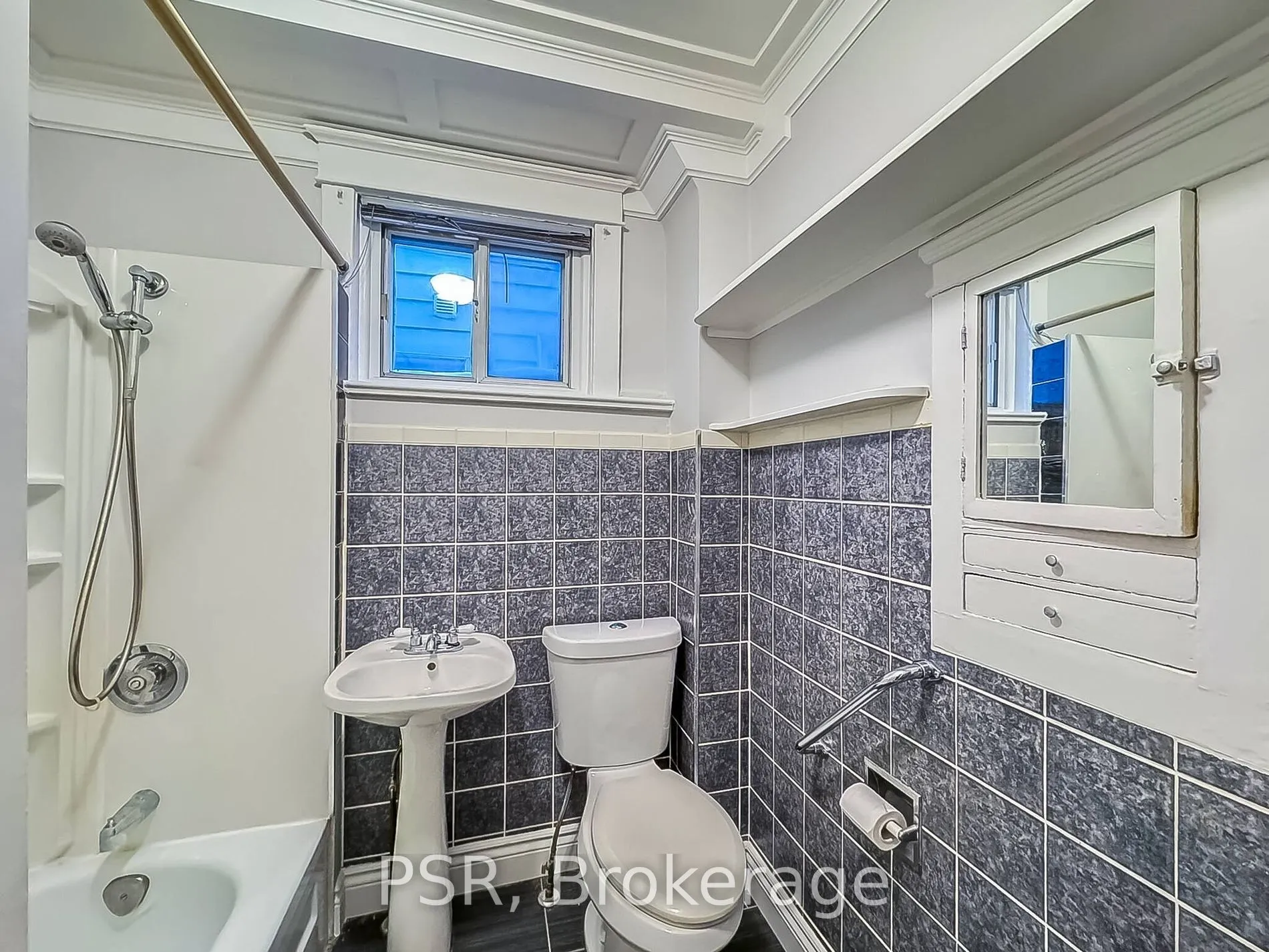 79 Wembley Dr, #Upper