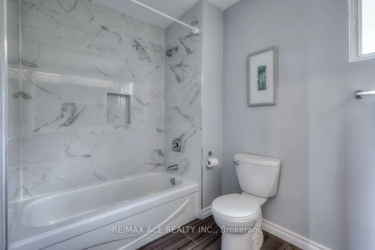 2472 Eglinton Avenue E, #TH10