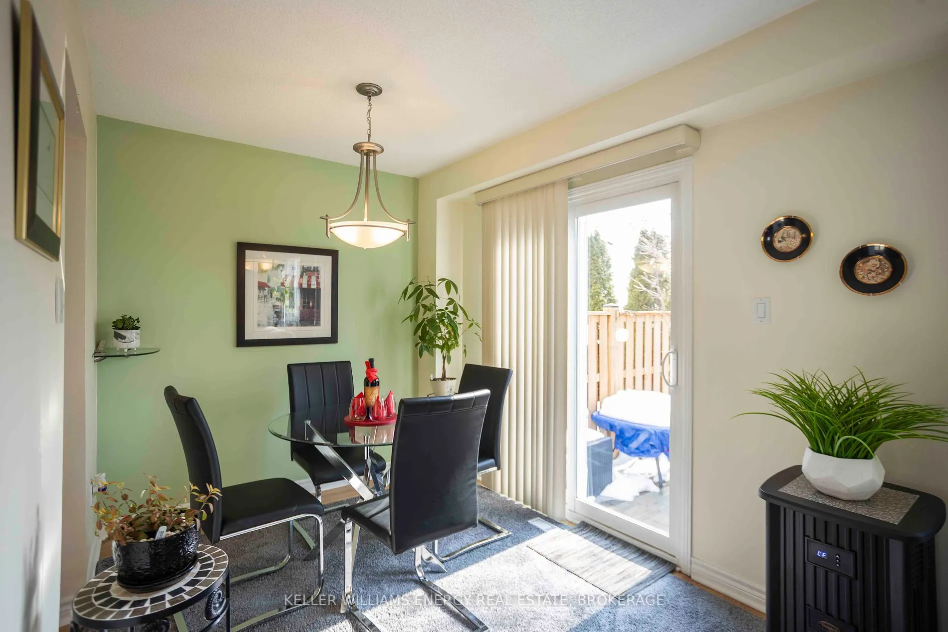 10 Bassett Blvd, #186