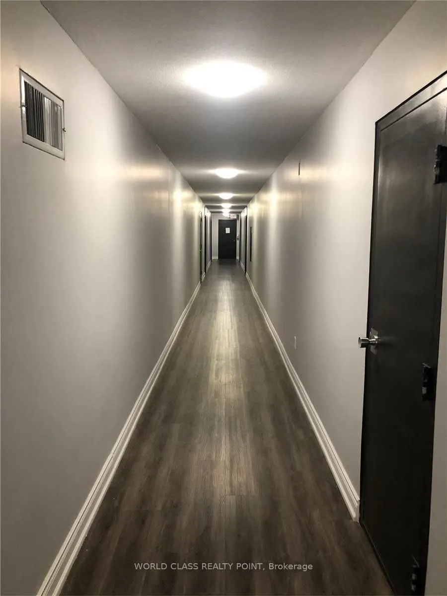 3420 Eglinton Avenue E, #807