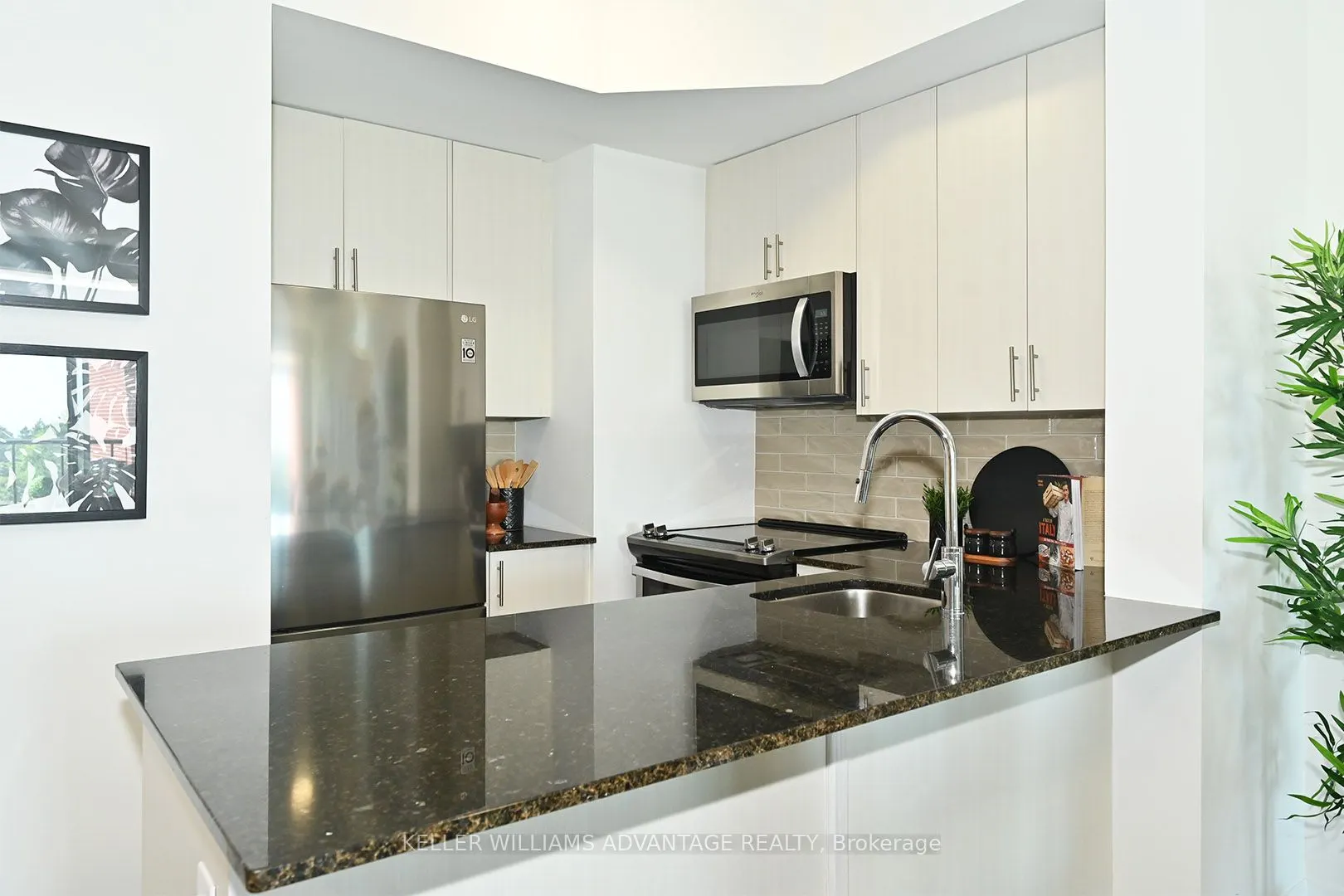 3655 Kingston Road, #816