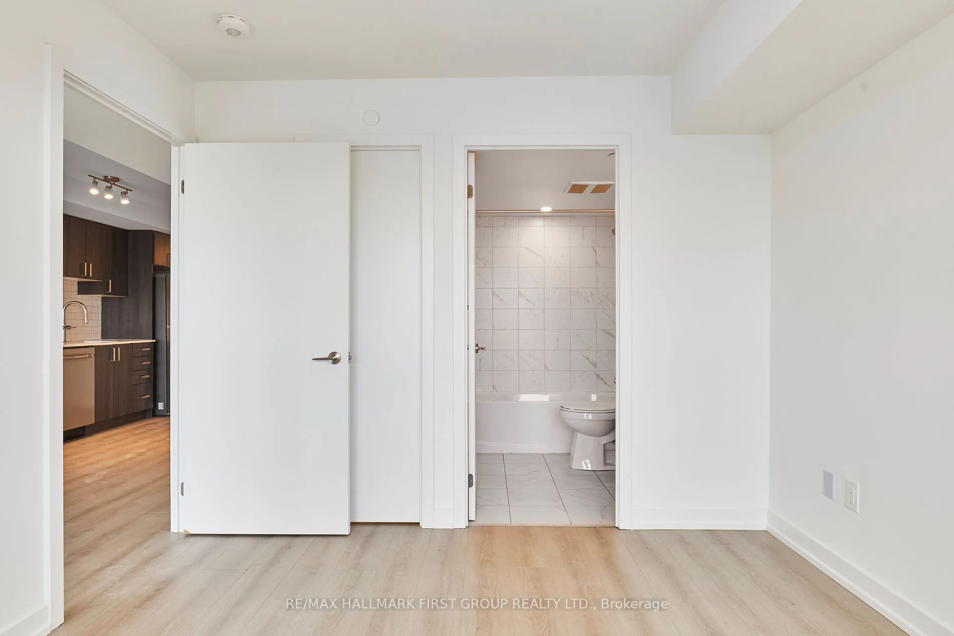 1435 Celebration Drive, #517