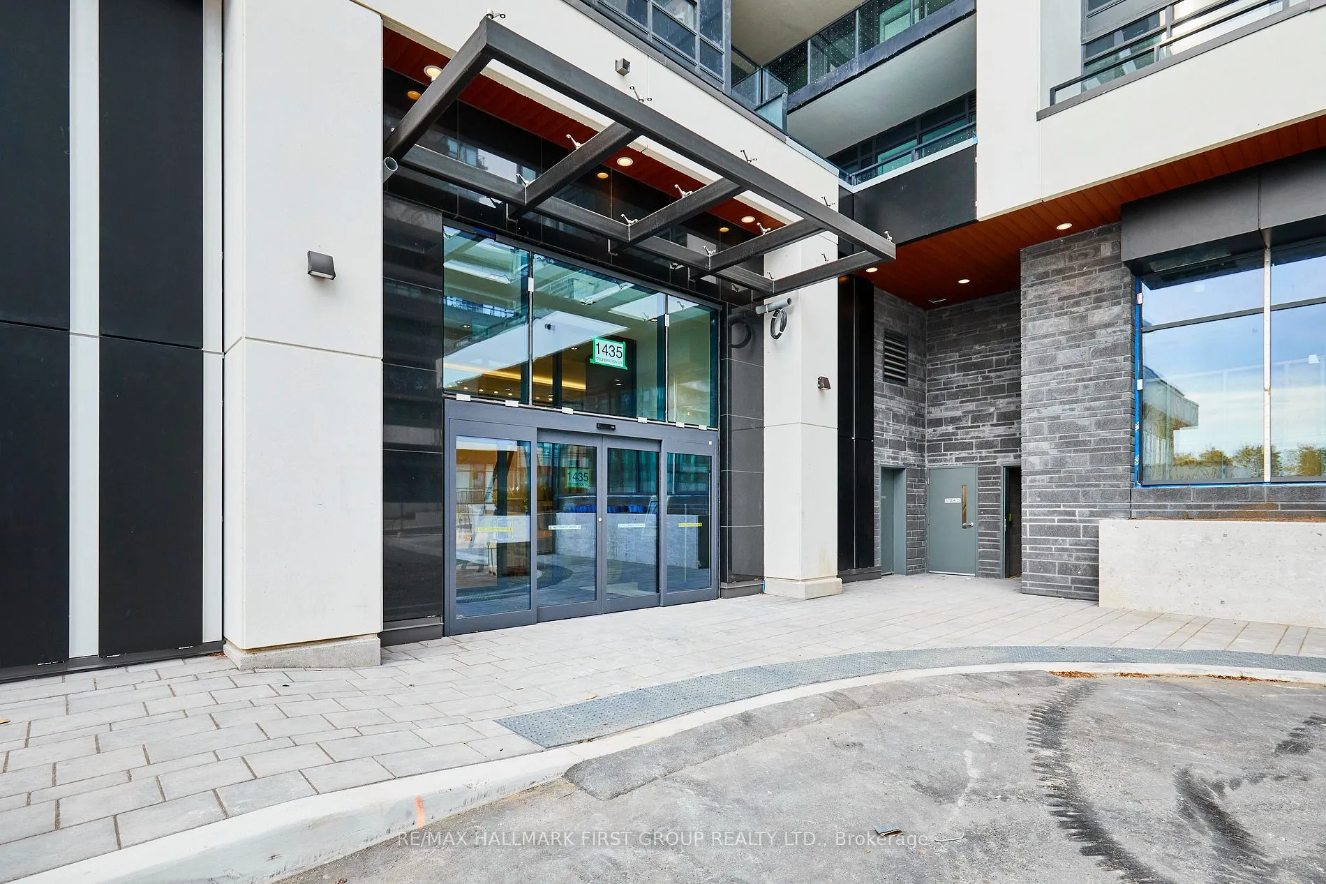 1435 Celebration Drive, #517