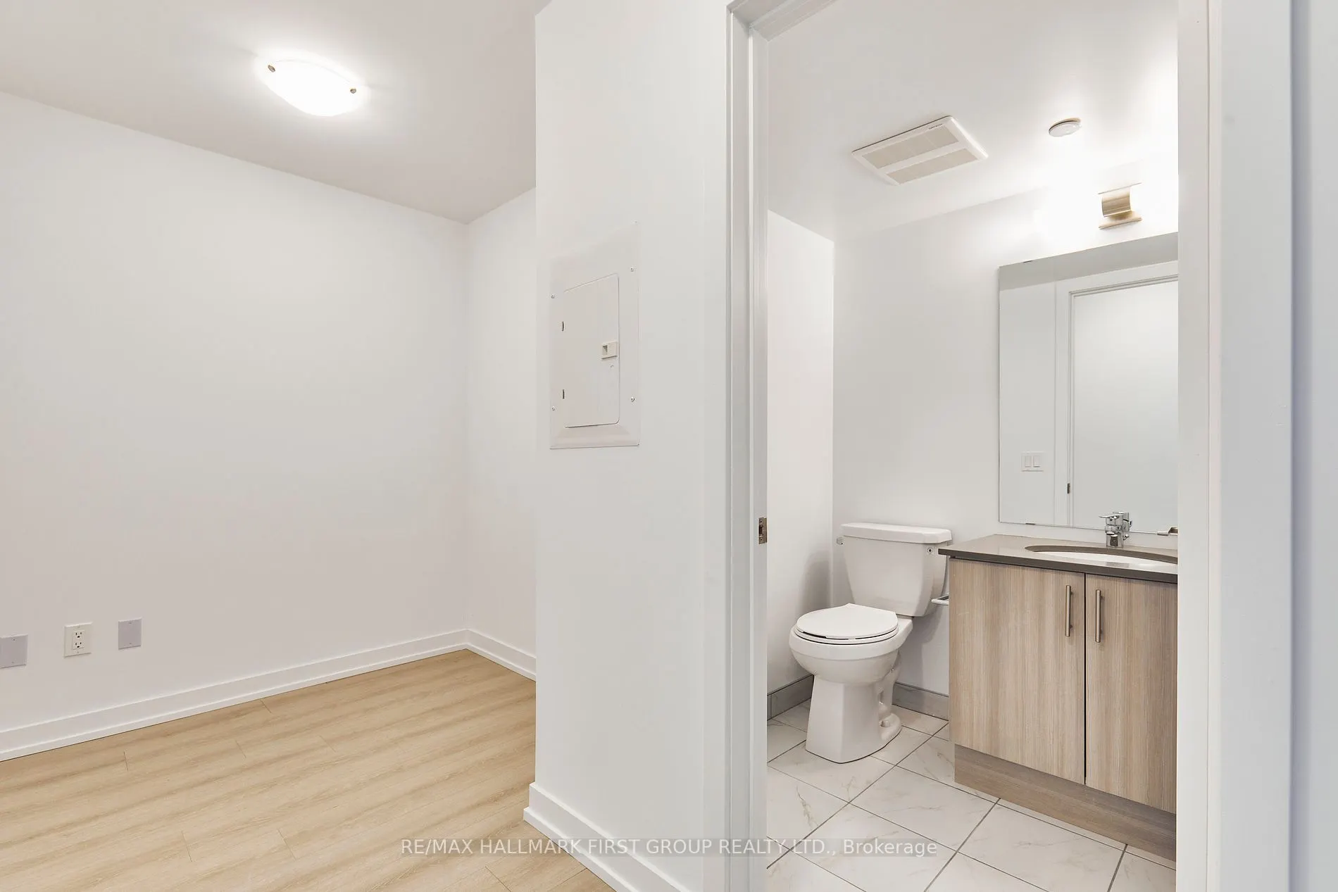 1435 Celebration Drive, #517
