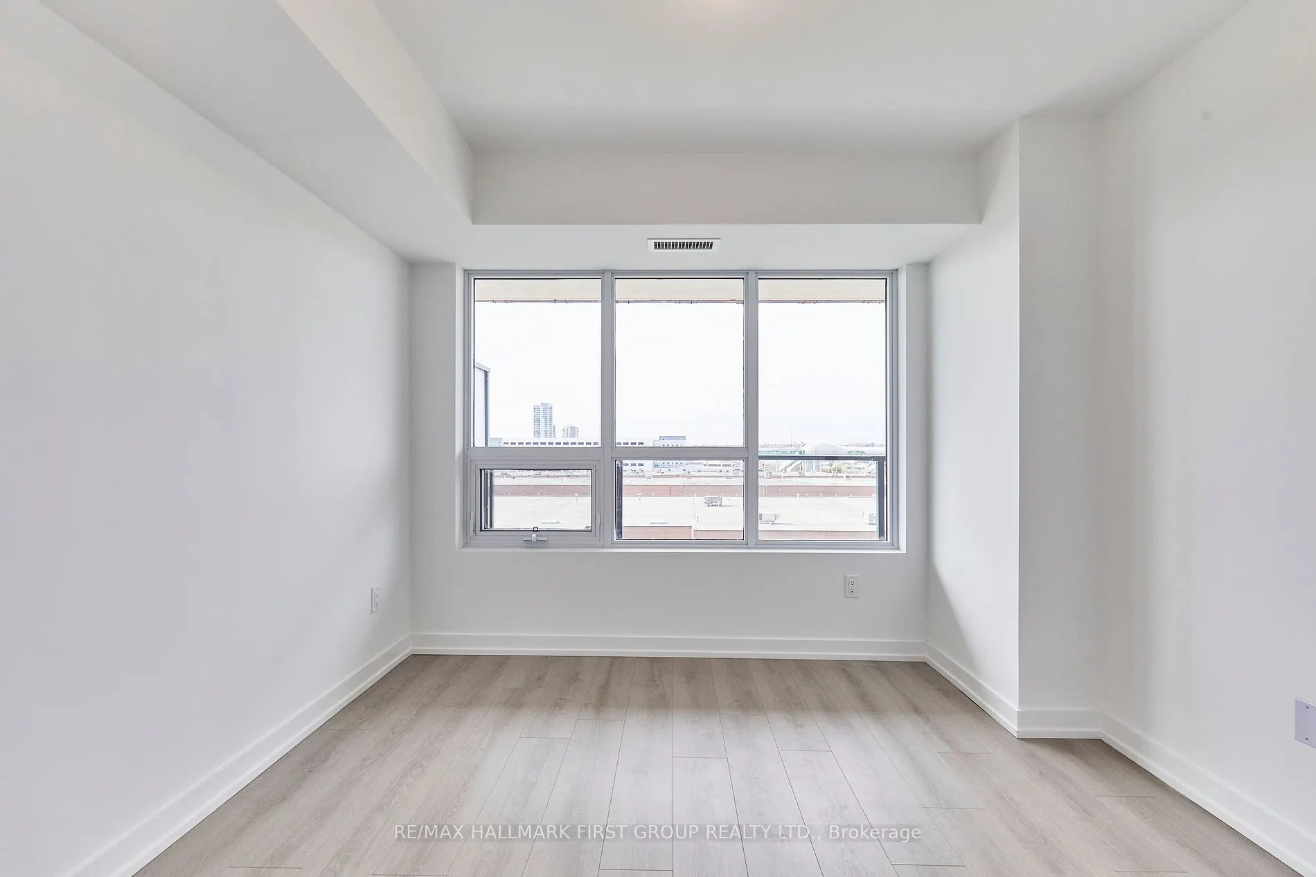 1435 Celebration Drive, #517