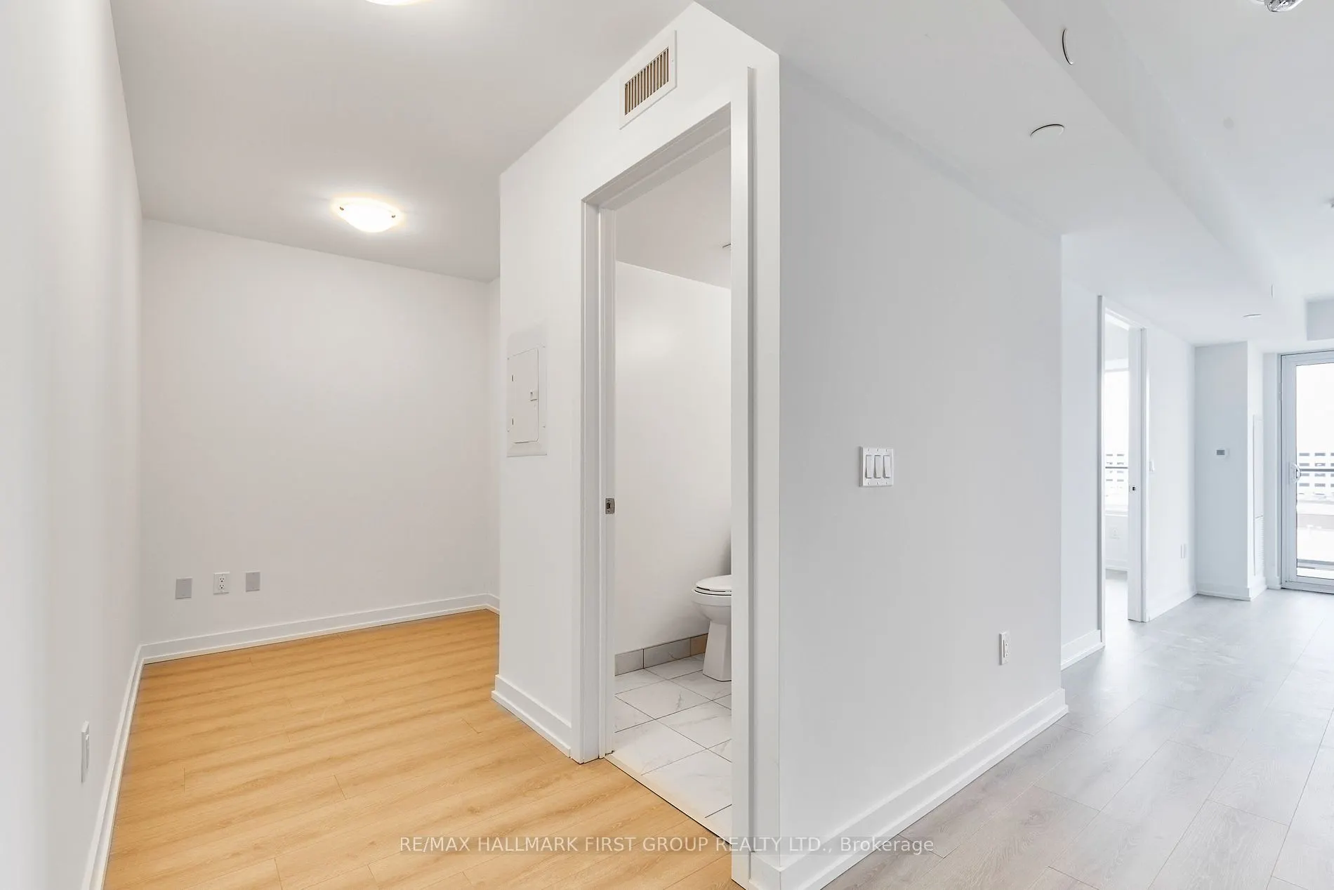 1435 Celebration Drive, #517