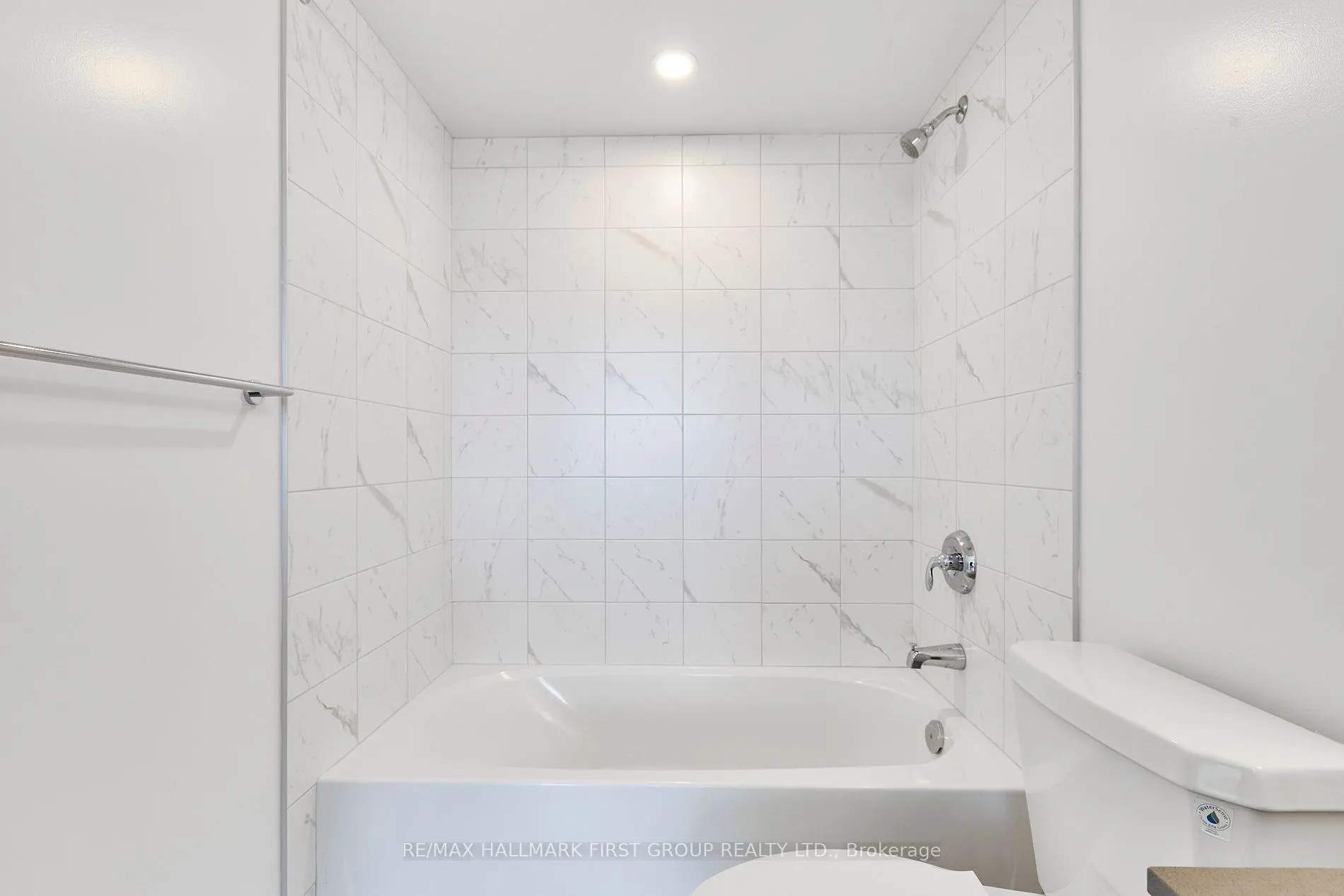 1435 Celebration Drive, #517