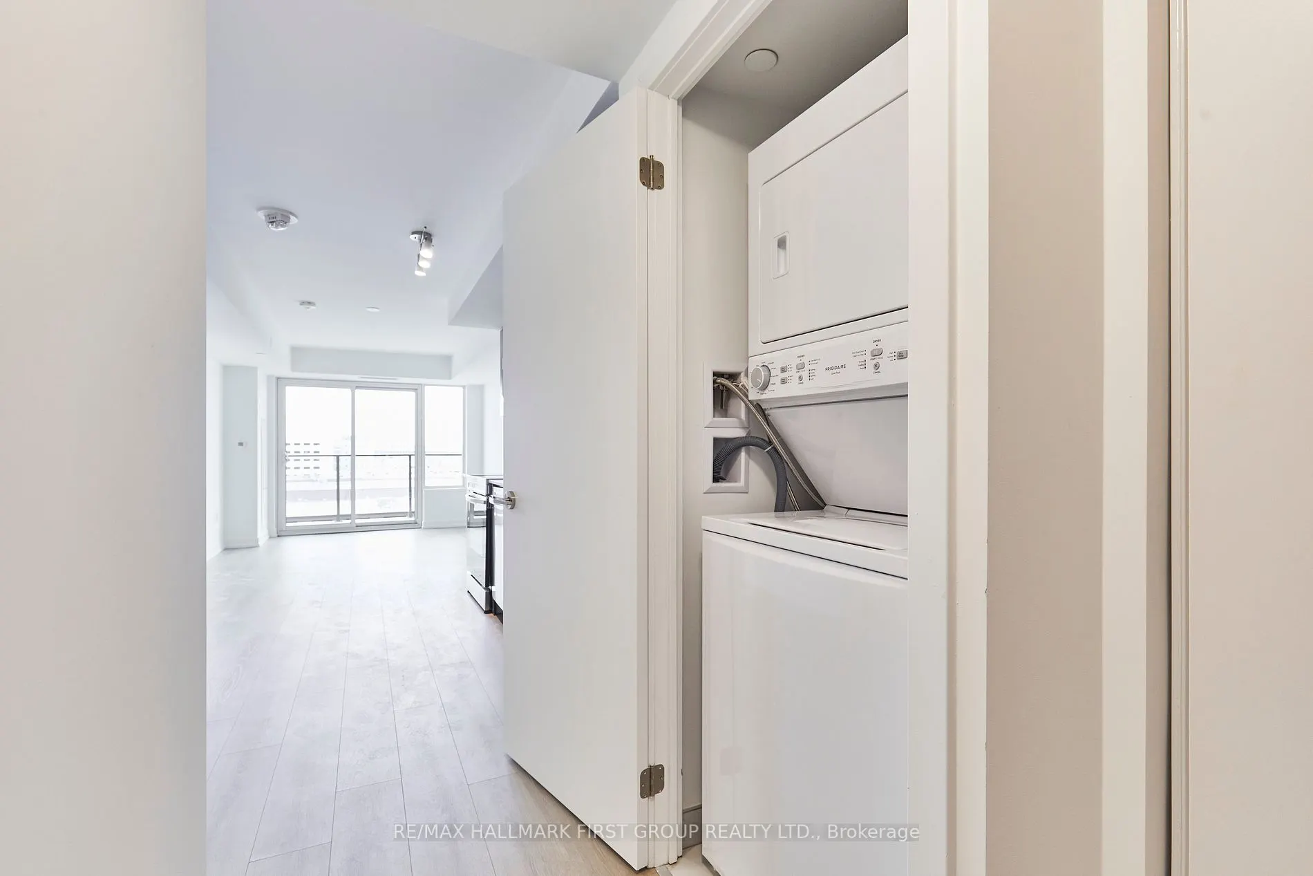 1435 Celebration Drive, #517