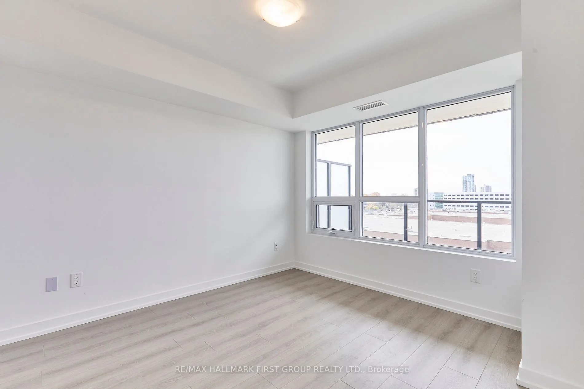 1435 Celebration Drive, #517