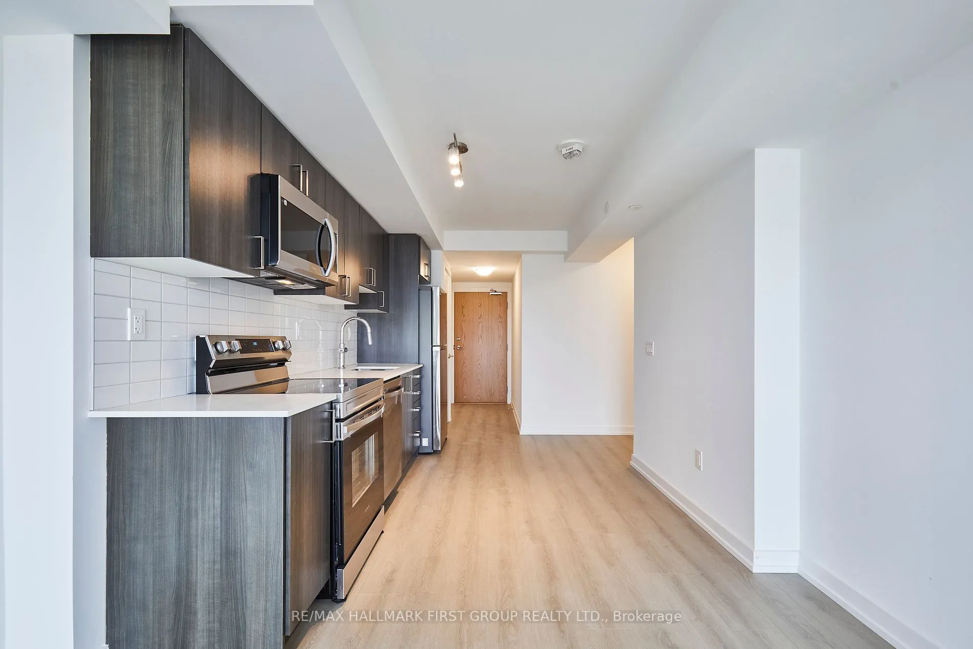 1435 Celebration Drive, #517