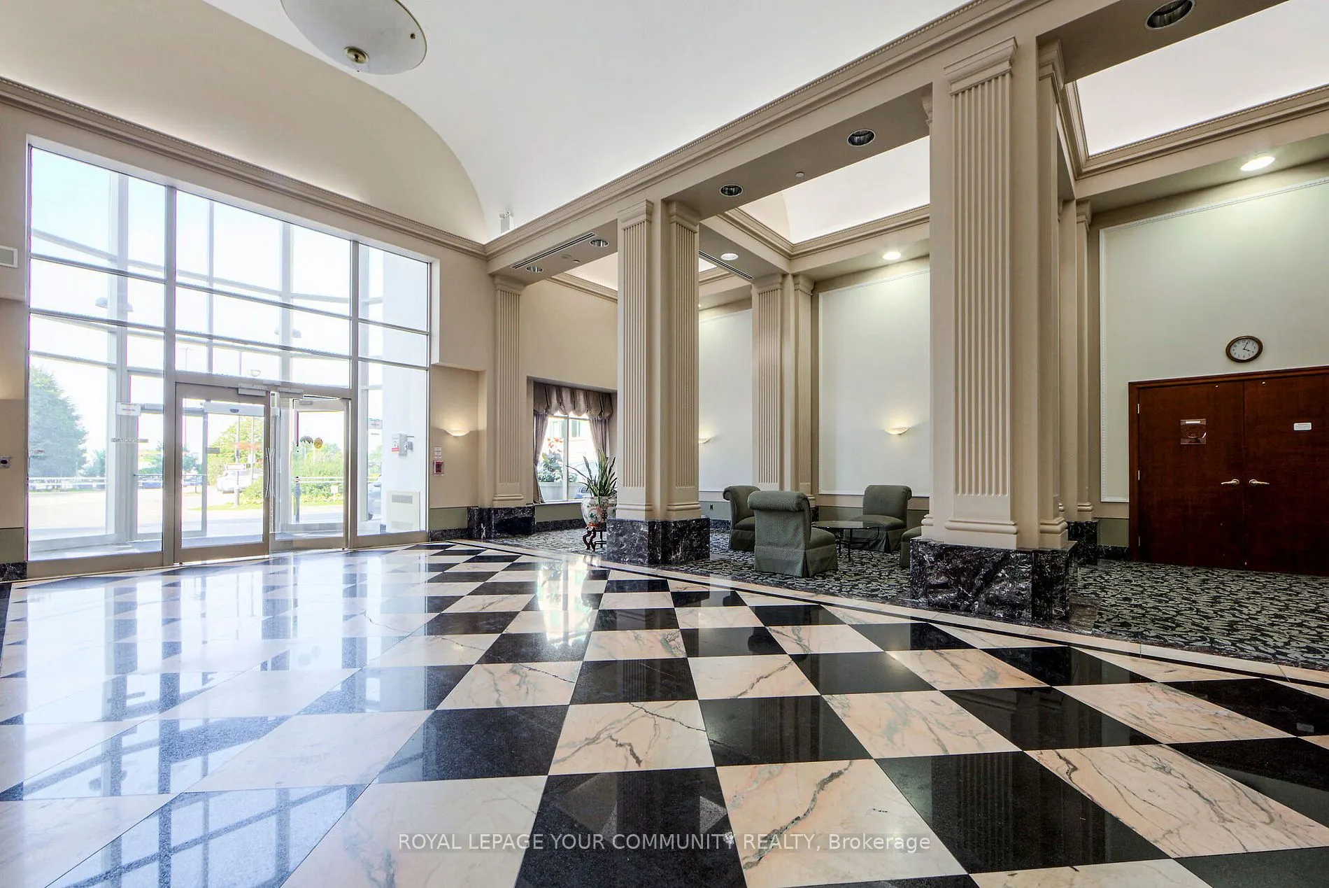 1 Lee Centre Drive, #PH108