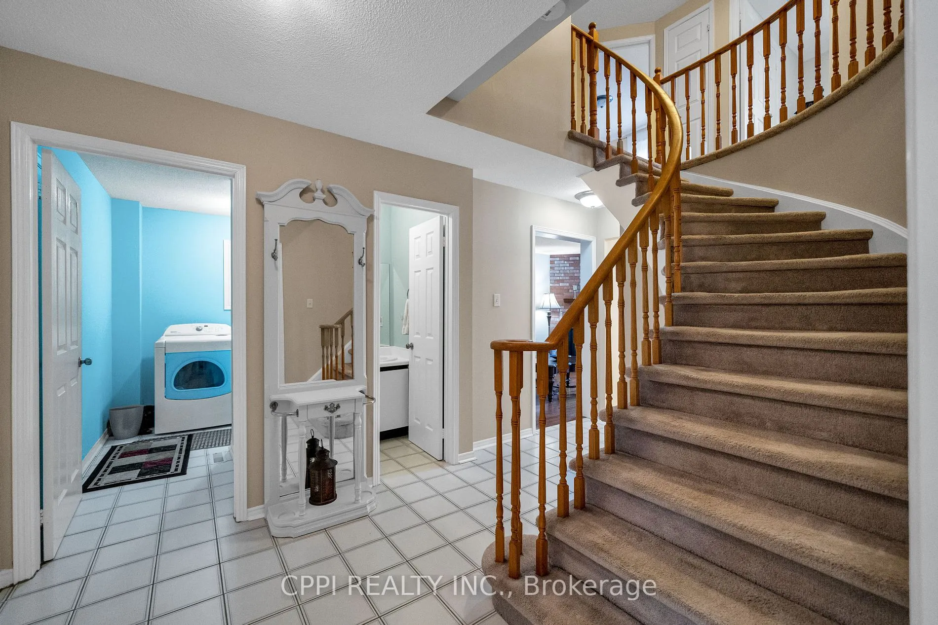 1566 Somergrove Crescent