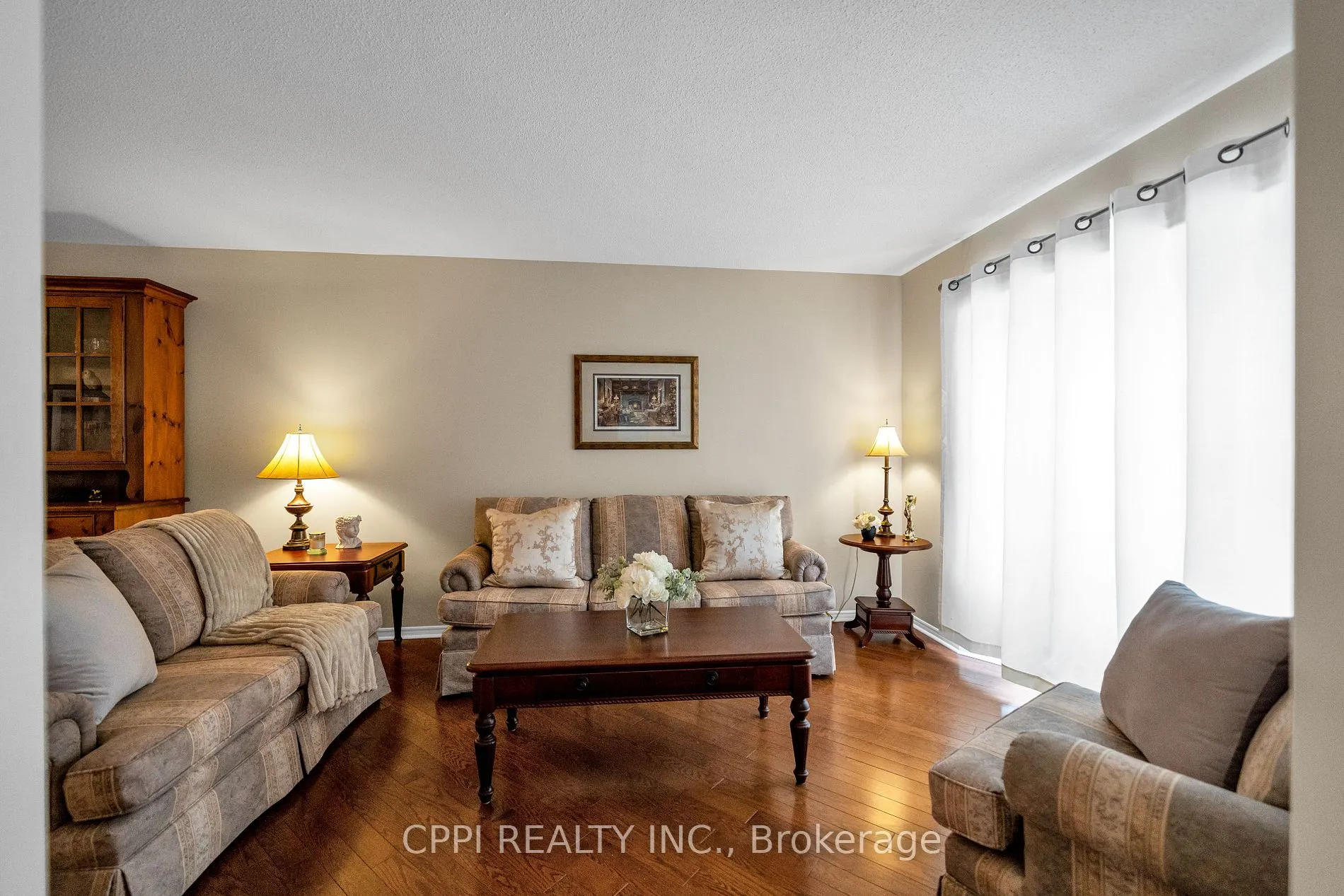 1566 Somergrove Crescent