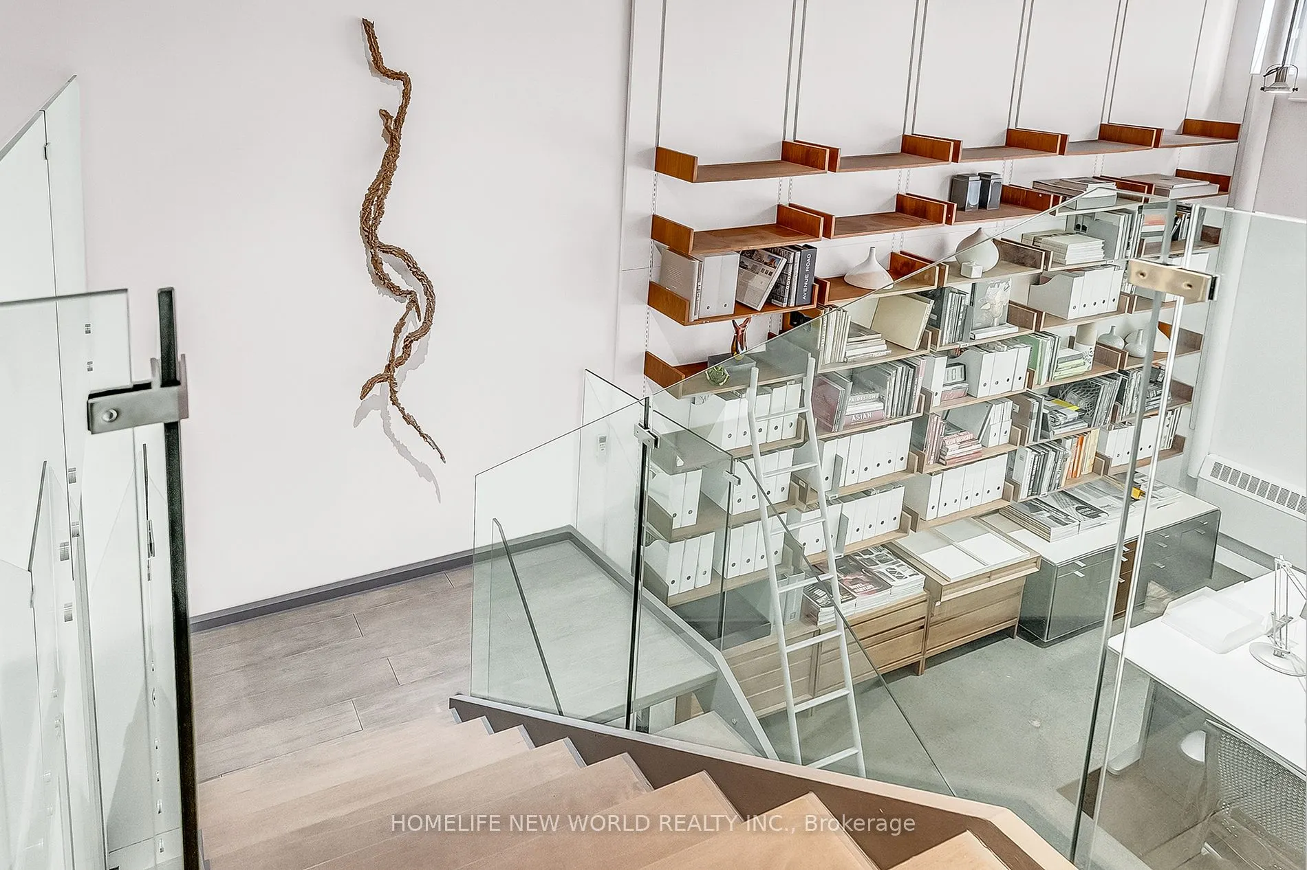 1173 Dundas Street E, #131