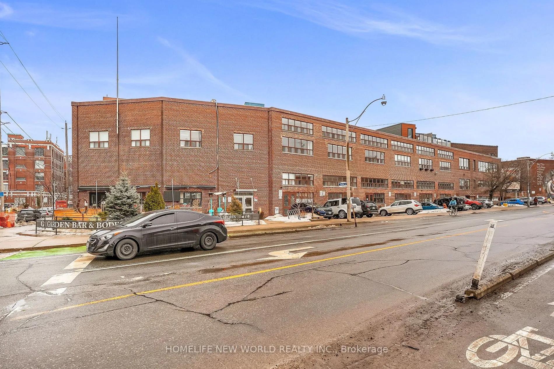 1173 Dundas Street E, #131