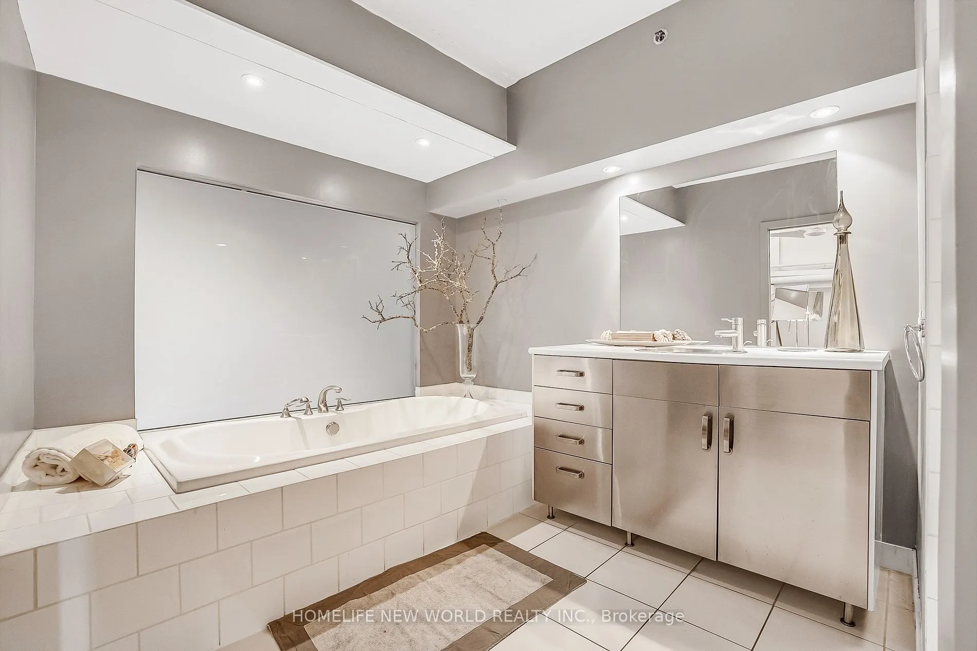 1173 Dundas Street E, #131