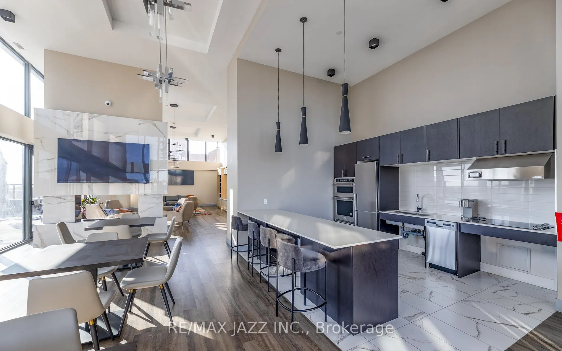 80 Bond Street E, #1501