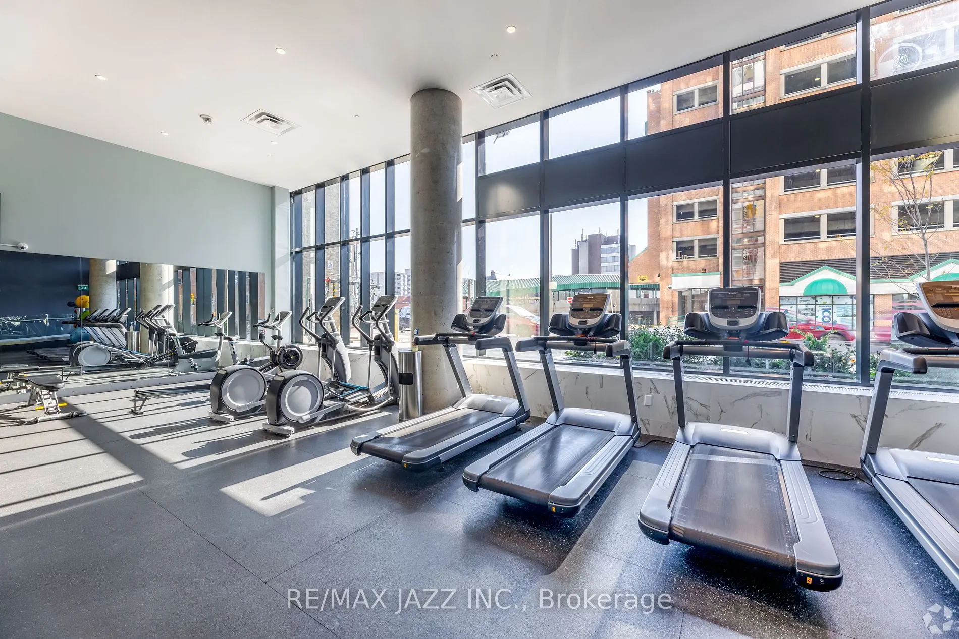 80 Bond Street E, #1501