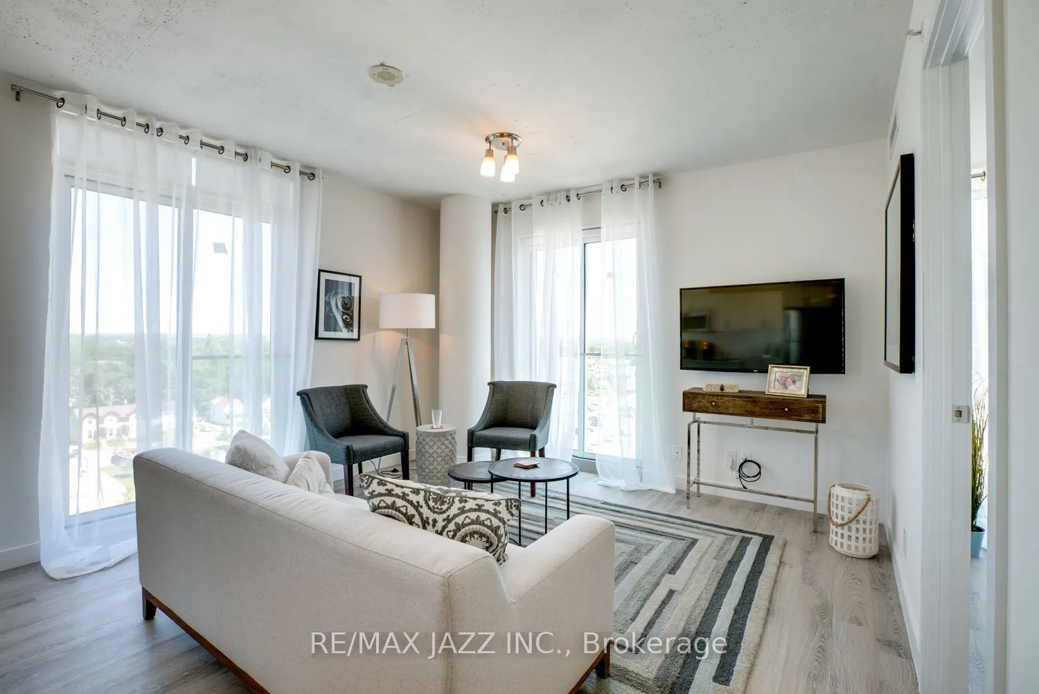 100 Bond Street E, #1206