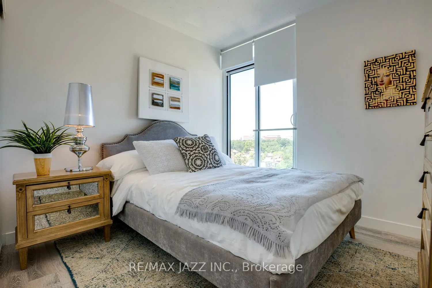 100 Bond Street E, #1206