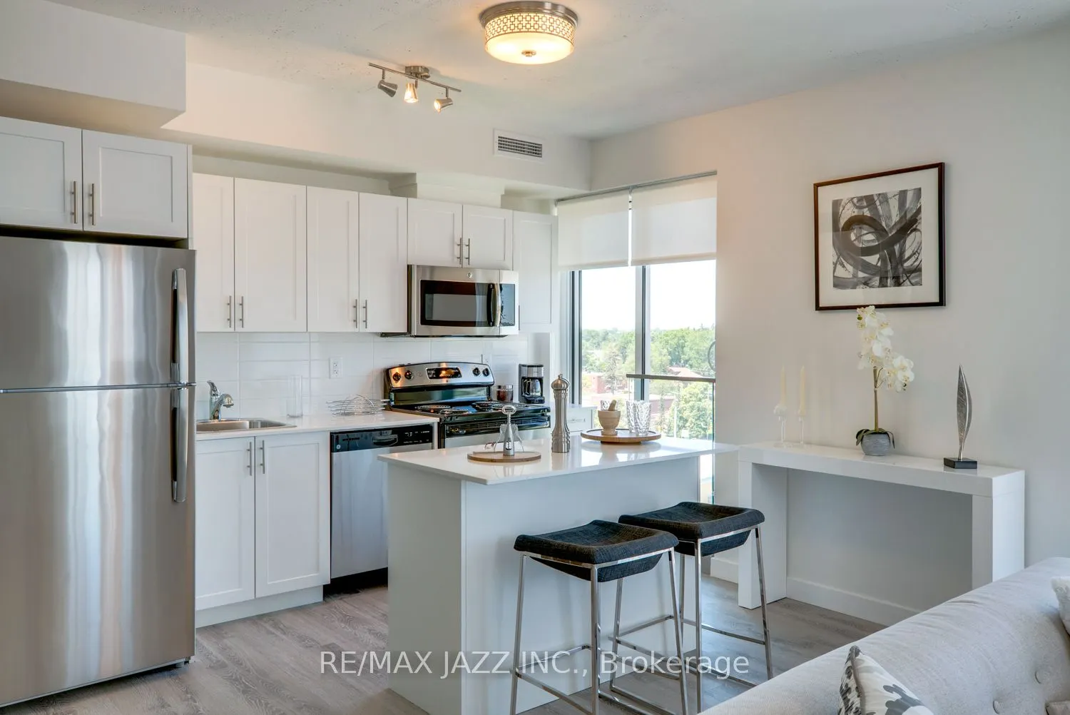 100 Bond Street E, #1206