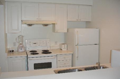 1 Lee Centre Dr, #1601