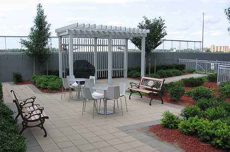 36 Lee Centre Dr, #2515