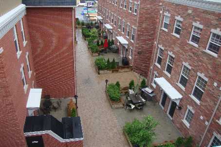 2 Fairhead Mews