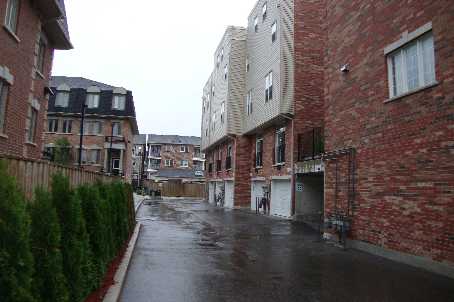 2 Fairhead Mews