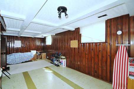 65 Highcourt Cres