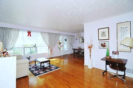 65 Highcourt Cres