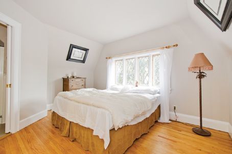 84 Blantyre Ave