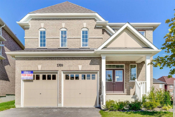 1709 Frederick Mason Dr, Oshawa