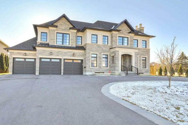 429 Toynevale Rd, Pickering