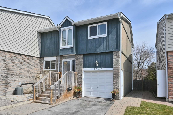 1887 Hensall Crt, Pickering