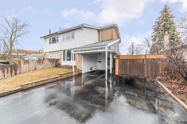 1324 Poprad Ave, Pickering