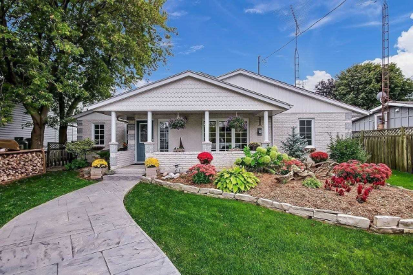 99 Cedar Crest Beach Rd, Clarington