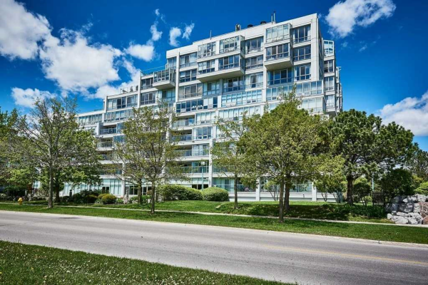 45 Cumberland Lane, Ajax