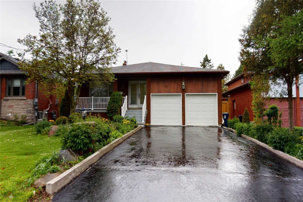 20 Saunders Rd, Toronto