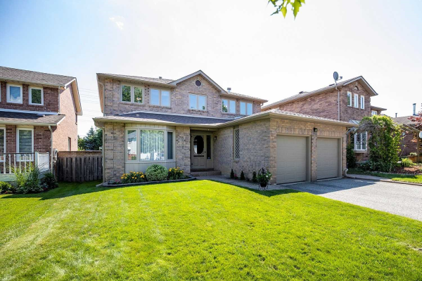 1703 Silverthorn Sq, Pickering